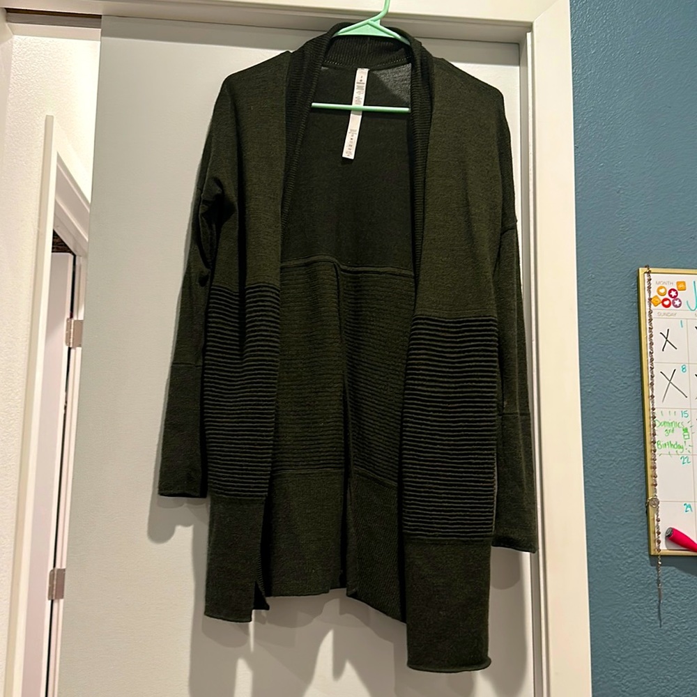 Lululemon Sit In Lotus Wrap